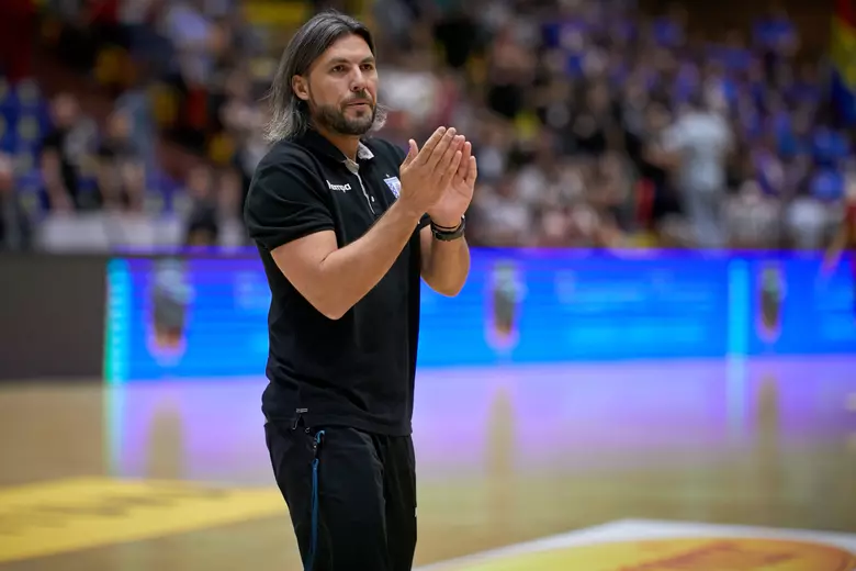 Emoții și adrenalină interviu cu Adrian VASILE, antrenorul echipei de handbal feminin CSM București