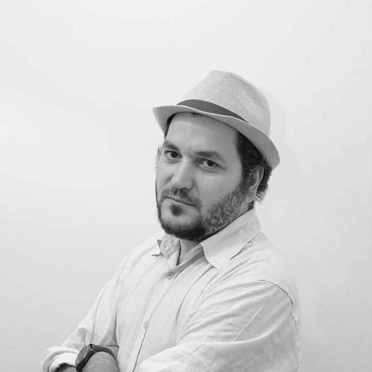 „Și zi așa, mă, băiete, ce mai e și pe lumea asta” – interviu cu scriitorul Andrei CRĂCIUN