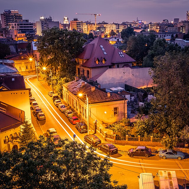 Bucureștiul, între noile alegeri și vechile traume