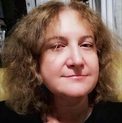 Femei și cosmetice