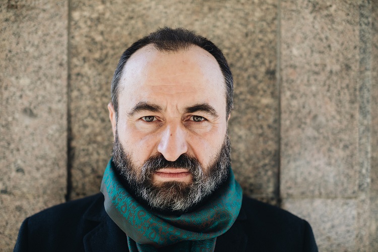 „Filosoful moare ca un prost“ – interviu cu Costică BRĂDĂȚAN