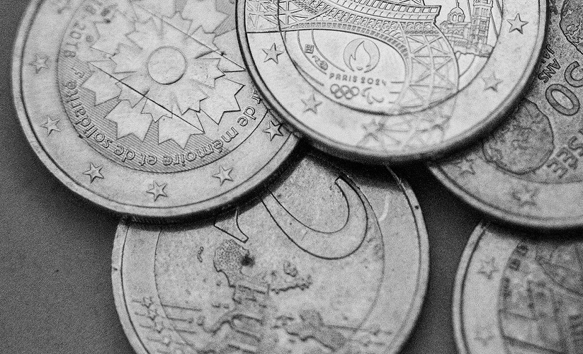 Îndatorarea pentru consum, sau cum o țară întreagă mănîncă „pe caiet”