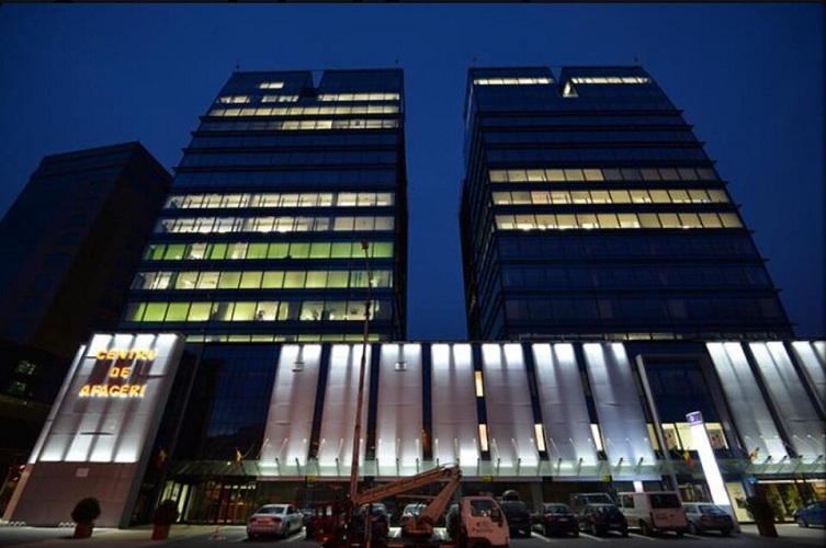 O discuție nesfîrșită despre taxarea muncii și a capitalului