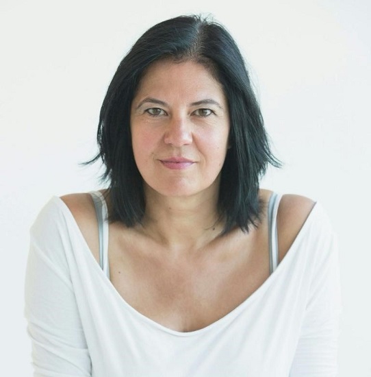 „E timpul ca scena românescă să își ia ce este al ei” – interviu cu Ricarda CIONTOȘ, curatoarea Festivalului de Film Românesc de la Berlin