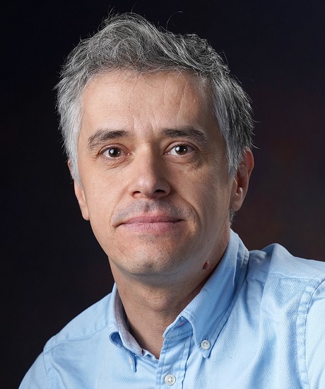 „Bacovia vorbește pe limba tuturor” – interviu cu scriitorul Adrian JICU
